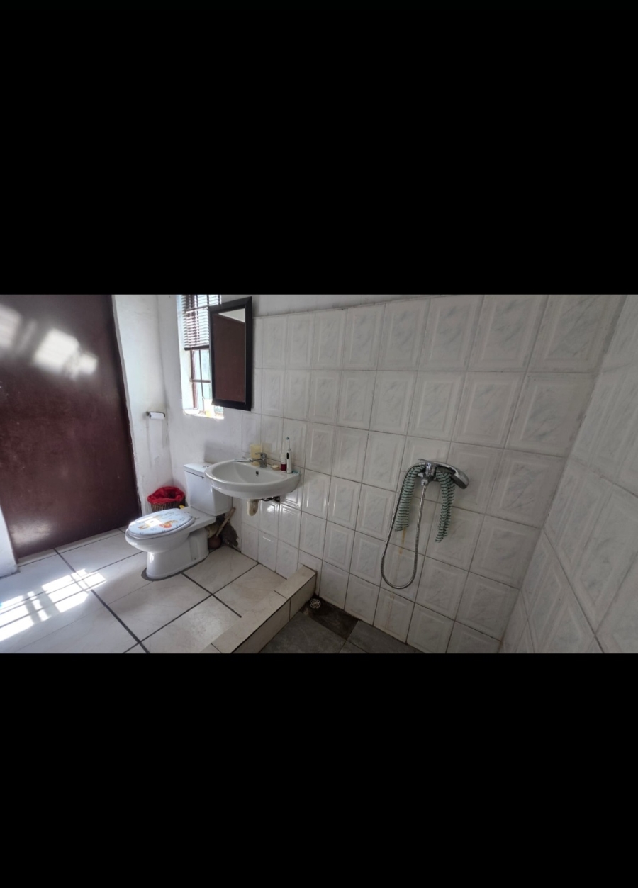 4 Bedroom Property for Sale in Summerpride Eastern Cape